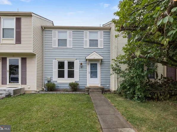 17 Camellia Ct, Parkville, MD 21234