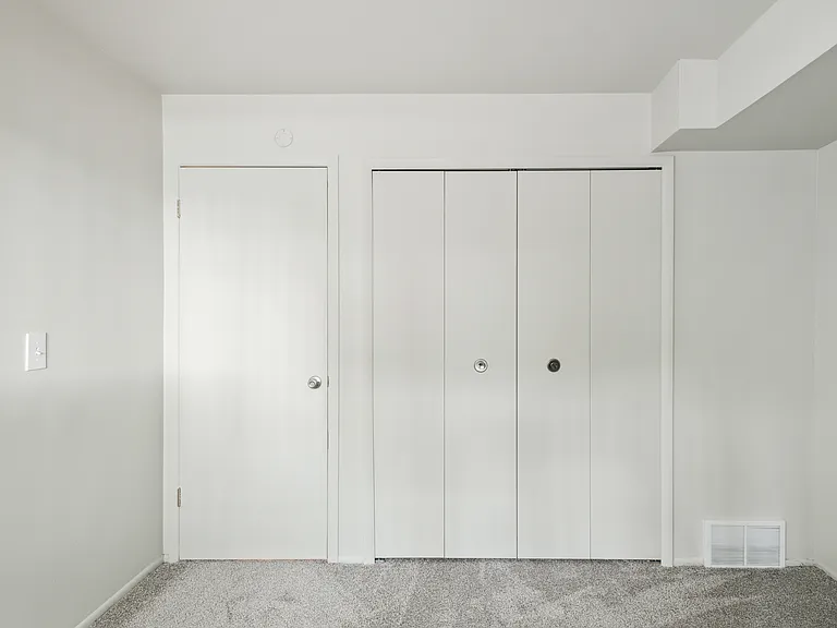 Park Hill Apartments — Photo 16