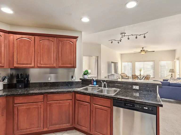 5450 E Deer Valley Dr #4199 — Photo 9