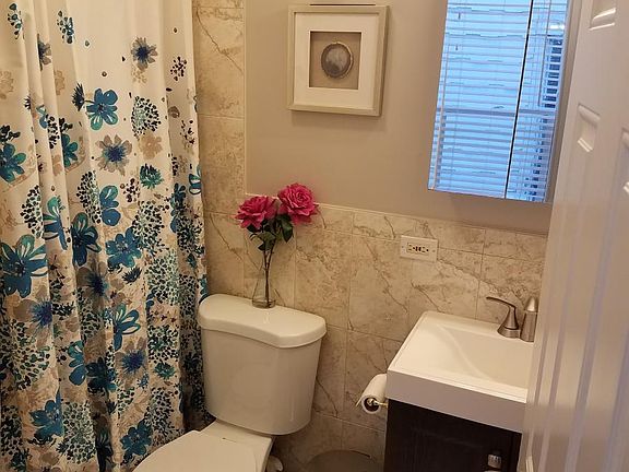 5th image of 4503 N Karlov Ave #1