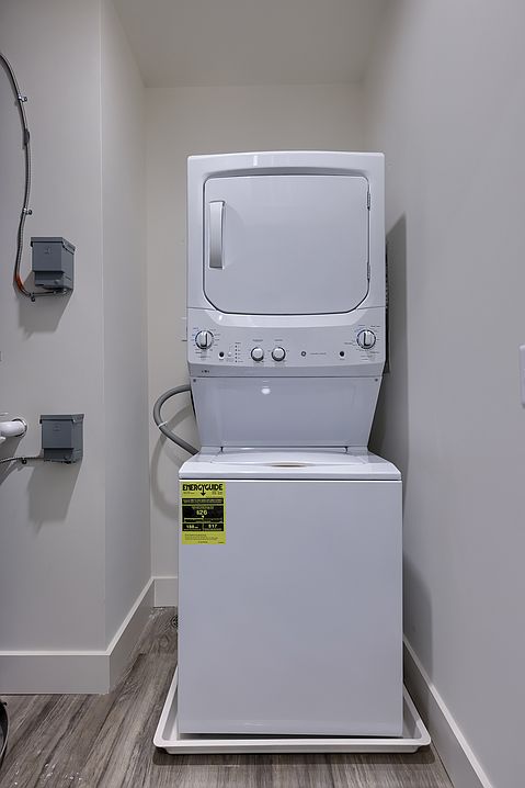 Unit D-1304, Unit D-1306, Unit D-1305, Unit D-1308, Unit D-1307