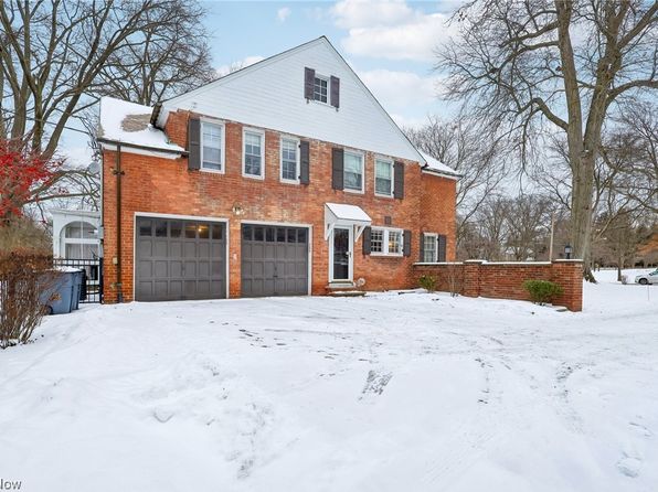 2820 Broxton Rd, Shaker Heights, OH 44120