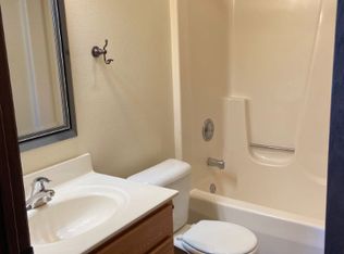 214 Bowman Ln #5, Menomonie, WI 54751
