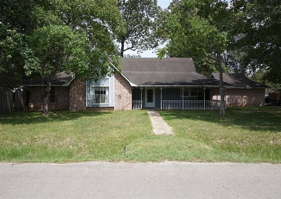 1st image of 22067 Newton Dr