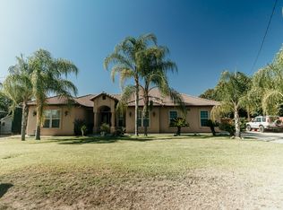 336 Riverside Dr, Woodlake, CA 93286