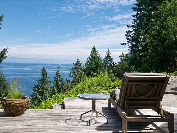 2nd image of 765 Horseshoe Rd