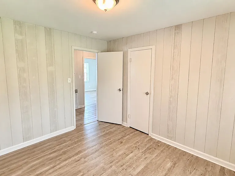 1908 Stevens Dr NE — Photo 13