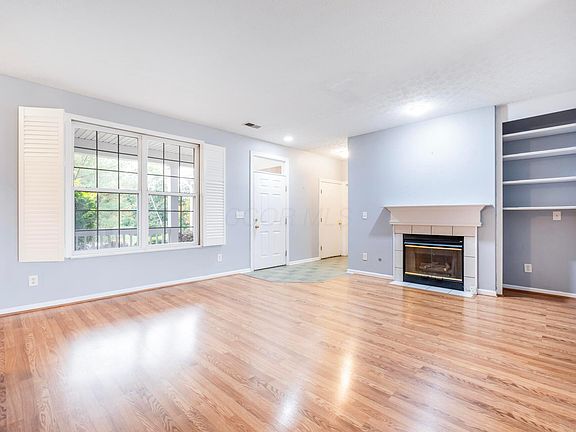 5th image of 5882 Oakpath Ln