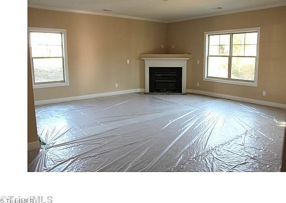 5th image of 2537 Reynolds 19