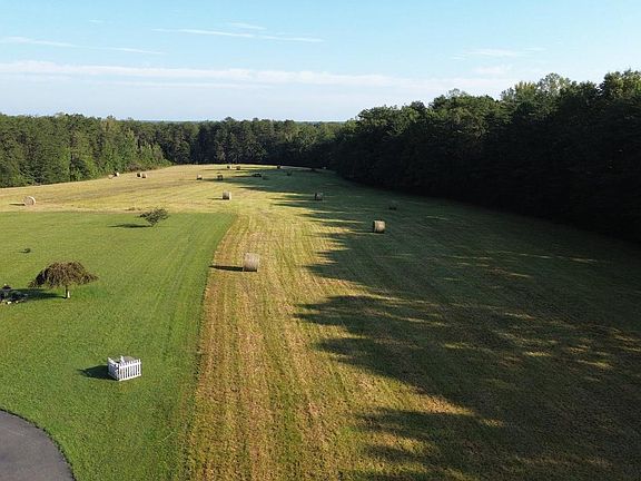 5th image of Johnson Hollow Rd