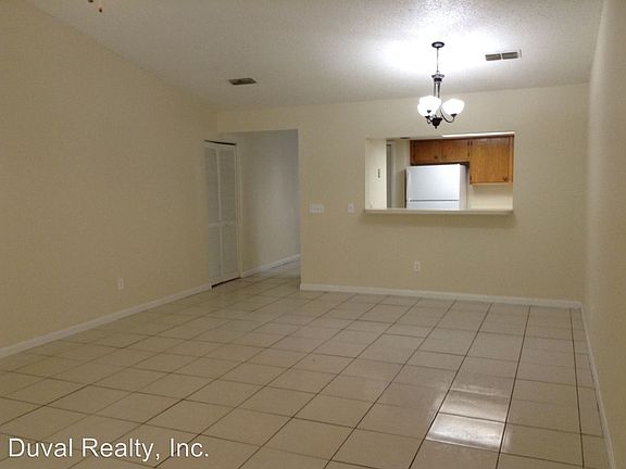 3rd image of 8705 Pinevalley Ln