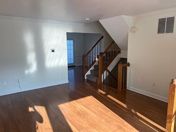 4th image of 4204 Southfield Dr