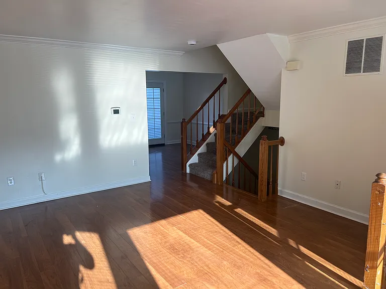 4204 Southfield Dr — Photo 4