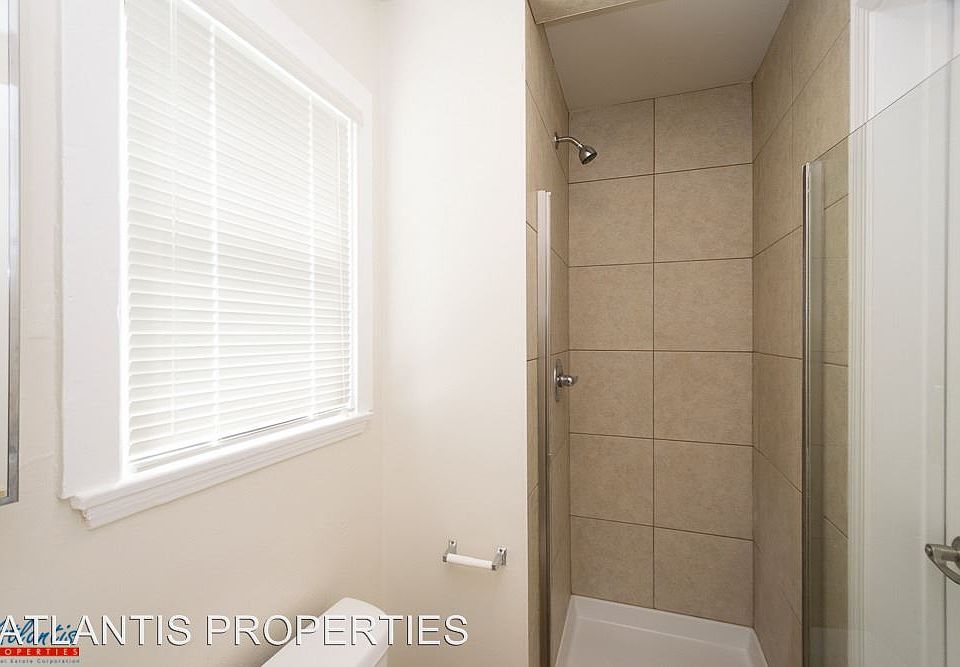 1st image of 355 N Autumn St APT 02