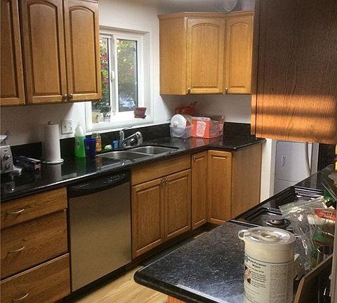 4th image of 10362 Victoria Ave