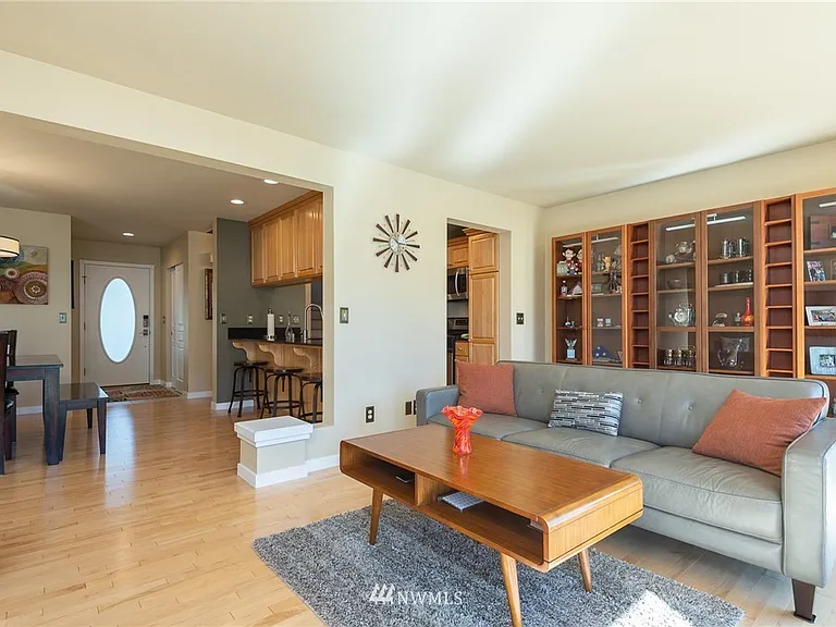 2361 S I St — Photo 5