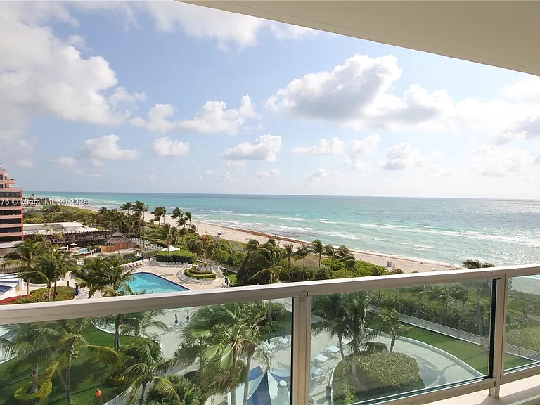 5151 Collins Ave #933 — Photo 25