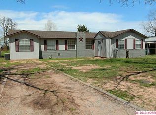 711 E 6th Ave, Bristow, OK 74010