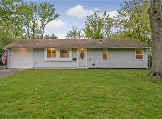 30 Langley Rd, Kendall Park, NJ 08824