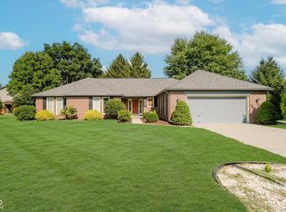103 Chesterfield Dr, Noblesville, IN 46060