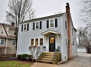 306 Northwood Rd, Riverside, IL 60546