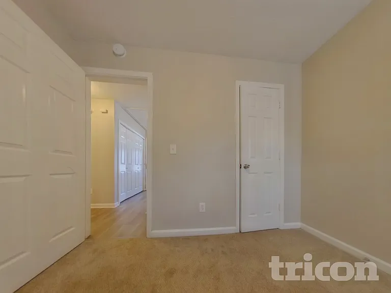 1047 Winterglen Way — Photo 16