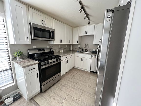 4th image of 1151 W Badillo St APT C