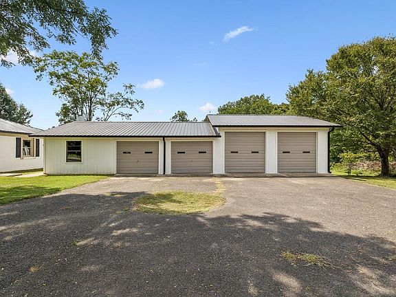 5th image of 631 Bethany Rd