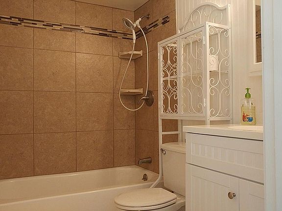 Tiled shower enclosure
