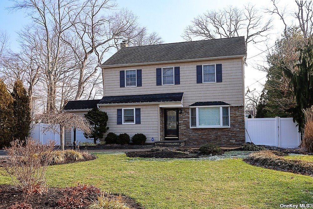 47 Lincoln Drive, Oakdale, NY 11769 Zillow