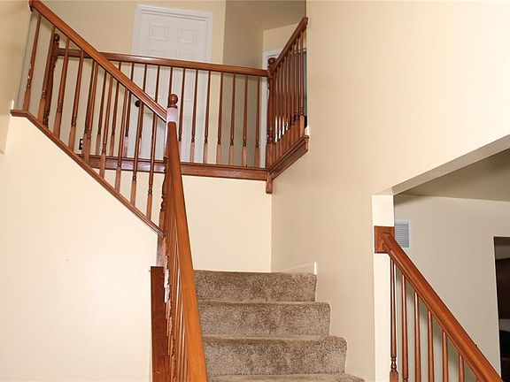 5th image of 6912 Arbor Cove Dr