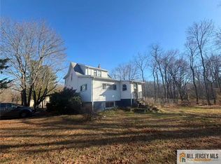 57 N Disbrow Hill Rd, Monroe Township, NJ 08831
