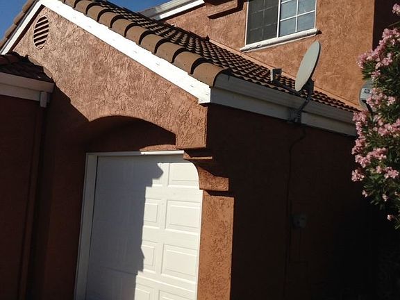 2nd image of 2563 Cherry Hills Dr