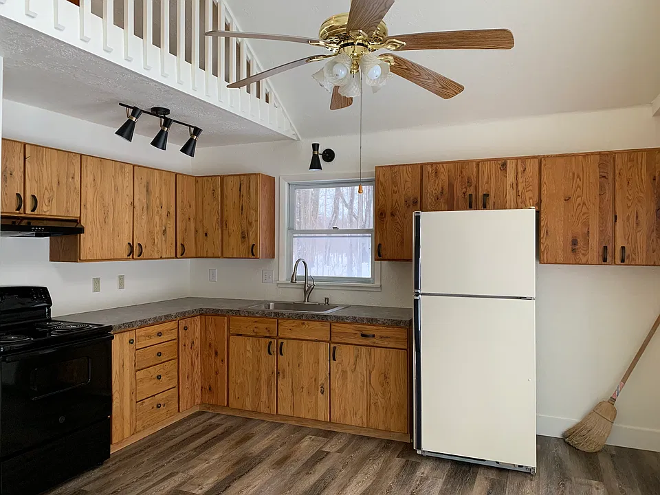 2595 Benzie Hwy