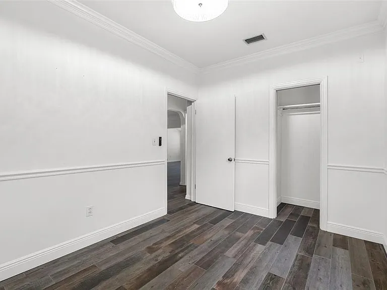 641 Wilkie St — Photo 37