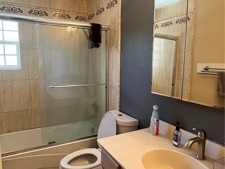 107 S 19th St #11 — Photo 9