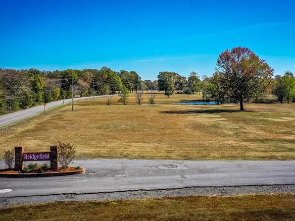 4 Bridge Field Dr, Sherwood, AR 72120