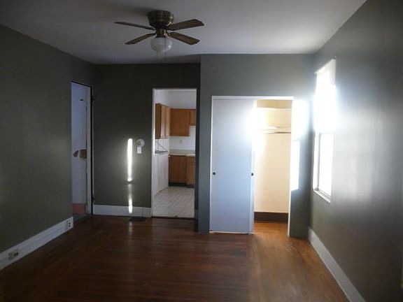 3rd image of 3820 Glenmore Ave