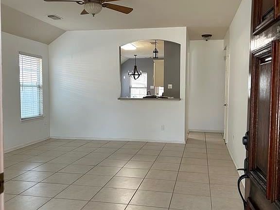 2nd image of 5814 Meadowivy Ln