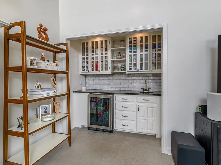 3209 Gary Dr — Photo 11