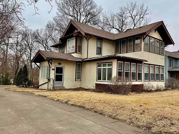 3rd image of 409 N 3rd St