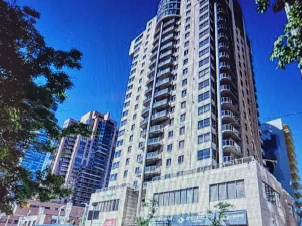 683 10th St E #1901, Calgary, AB T2P 5G3