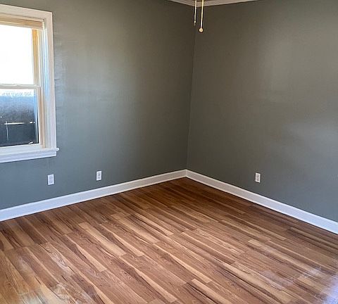 3rd image of 968 Eldridge Ave #968
