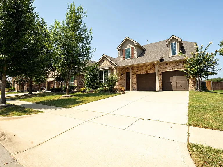 6441 Teabridge Dr — Photo 2