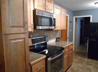 2335 SW High Ave, Topeka, KS 66611