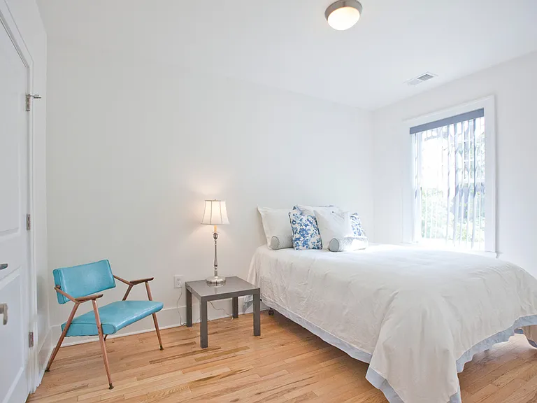 1400 Van Dyke St #301 — Photo 24