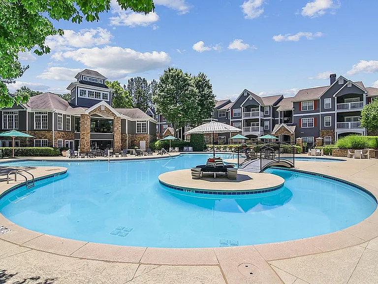 Exterior - Swimming Pool_001