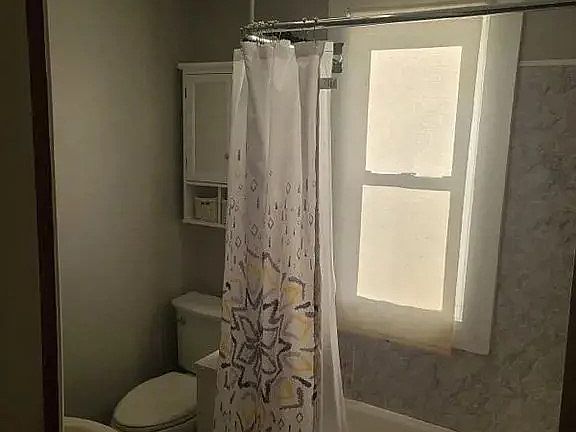 4th image of 18 William St Floor 2