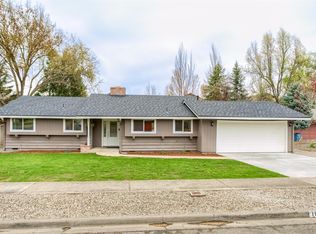 1933 Camellia Ave, Medford, OR