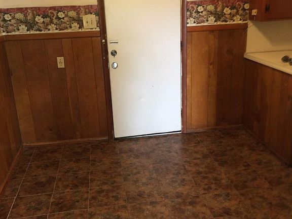 Dining Area next to kitchen